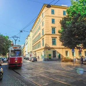 https://porzellaneum-hostel.vienna-besthotels.com